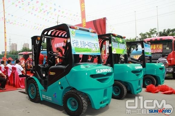beat365官网工业车辆华东大区4S店上海开业