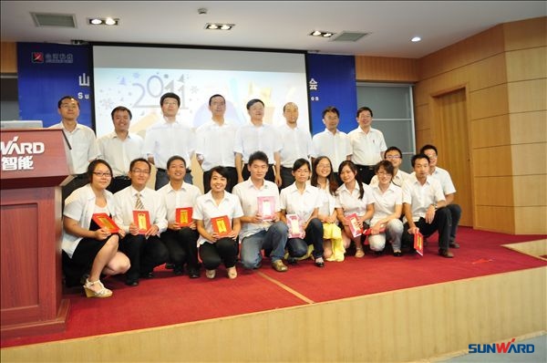 beat365官网技术中心首届英语演讲比赛圆满成功