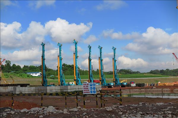 beat365官网旋挖钻机中标新加坡地铁建设项目