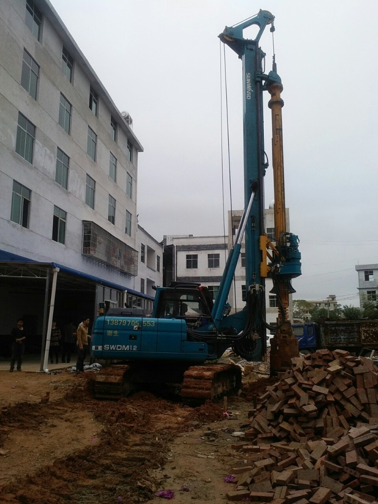 beat365官网中小型旋挖钻机助力美丽乡村建设