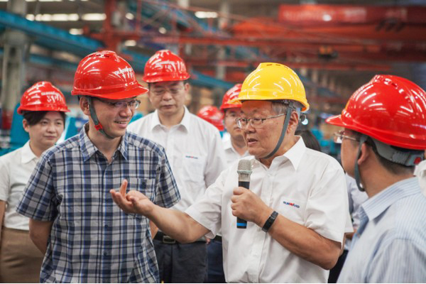 商务部合作司刘民强副司长一行调研beat365官网