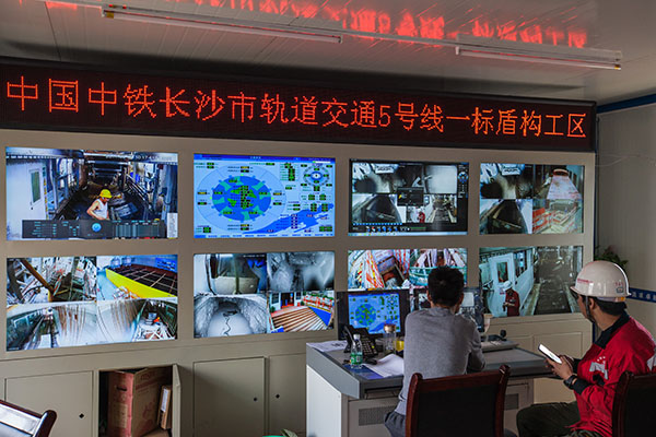 中铁beat365官网盾构机双线掘进 全力攻坚长沙地铁5号线