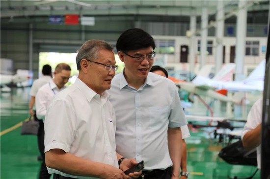 广州市国资委党委书记、主任陈浩钿莅临beat365官网考察指导