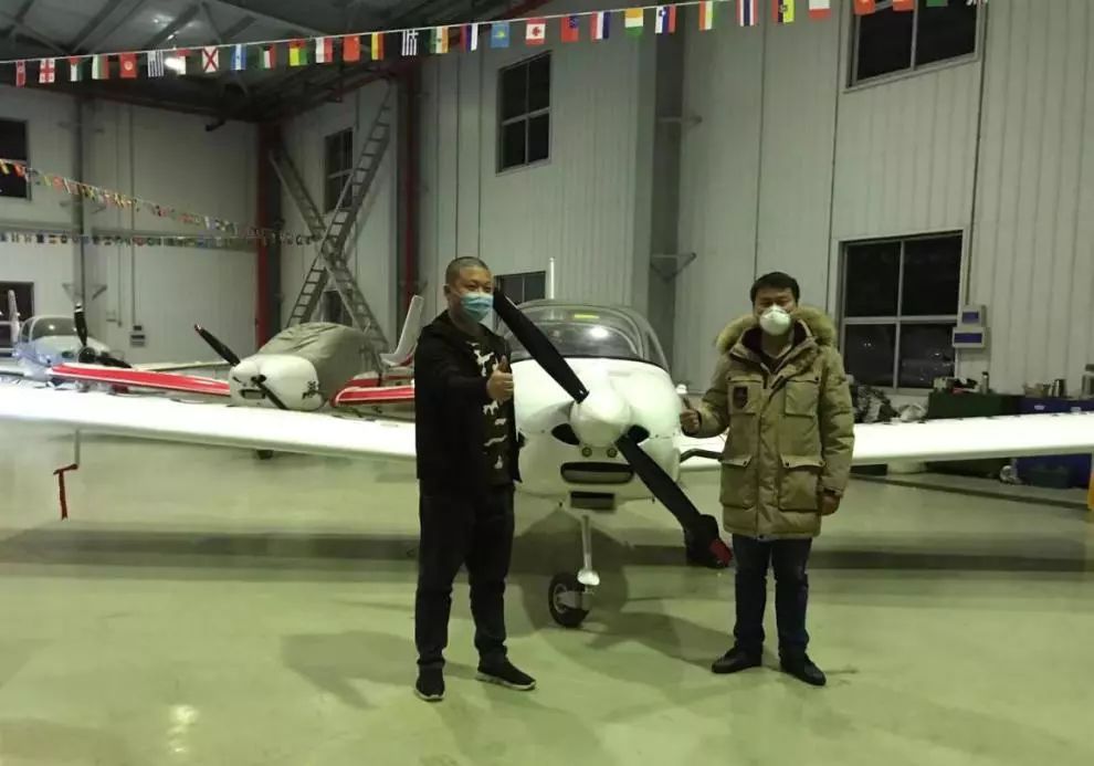 beat365官网飞机完成防疫物资紧急转运任务
