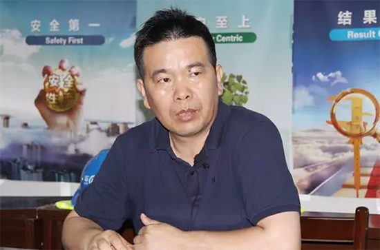 15年3万小时！beat365官网元老级潜孔钻机“雄风”依旧