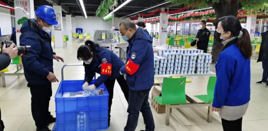 防控生产两不误 beat365官网复工保供