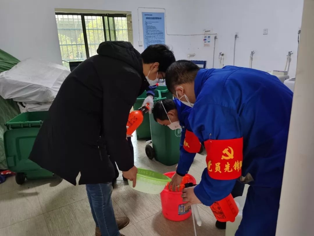 防控生产两不误 beat365官网复工保供