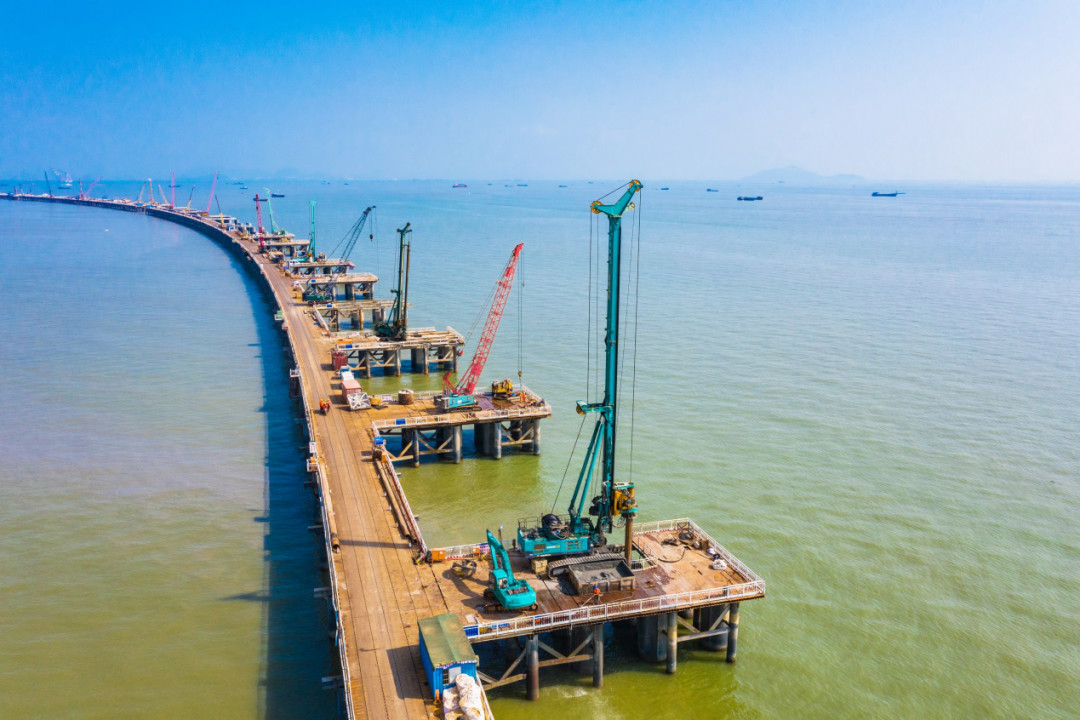 深度参与粤港澳大湾区建设，beat365官网“一体两翼”发展战略取得重大突破