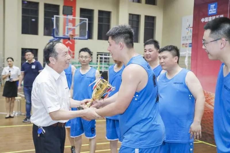 “520” beat365官网以球会友中建五局三公司