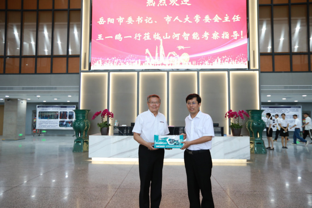 岳阳市委书记王一鸥带队调研beat365官网