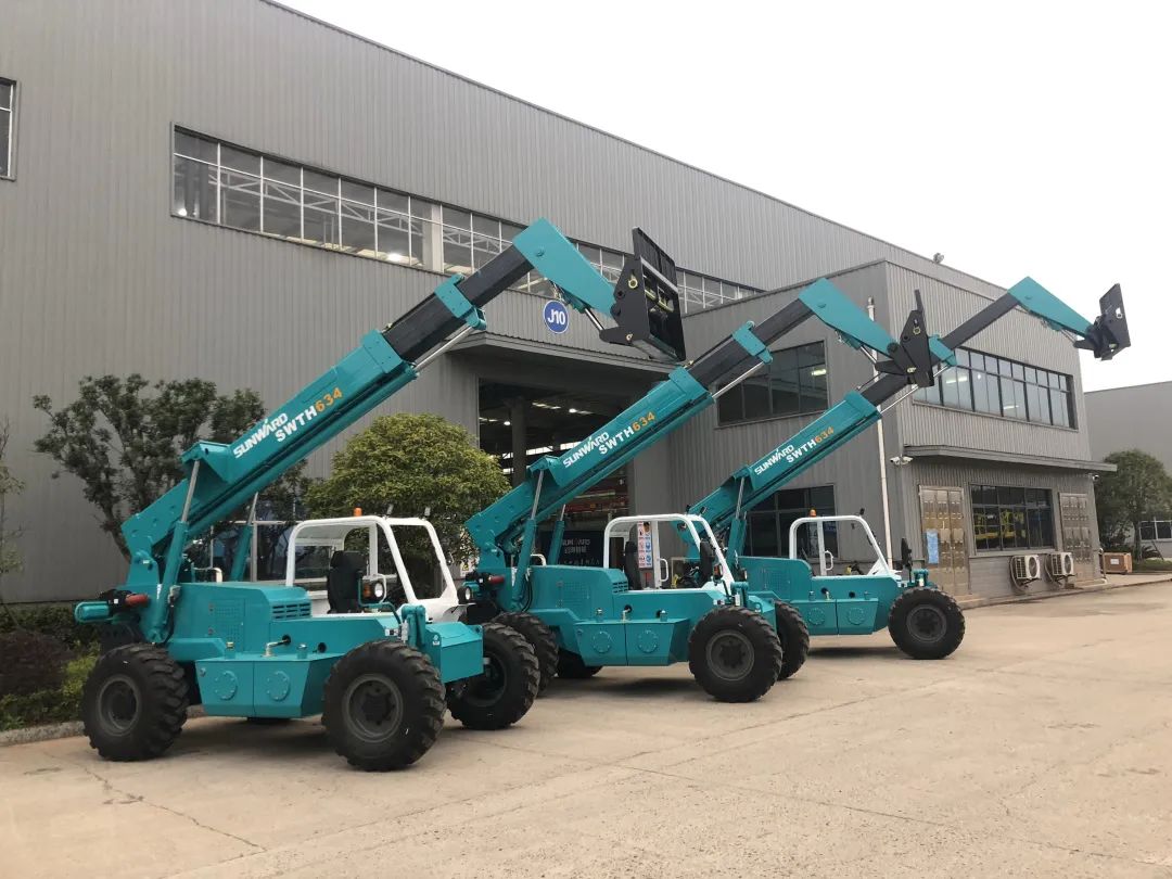 beat365官网新品叉装车批量下线发往美国