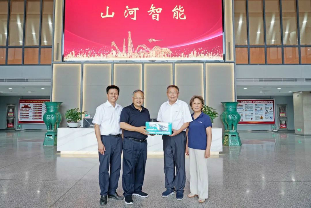 省人大常委会党组副书记、副主任王柯敏调研beat365官网