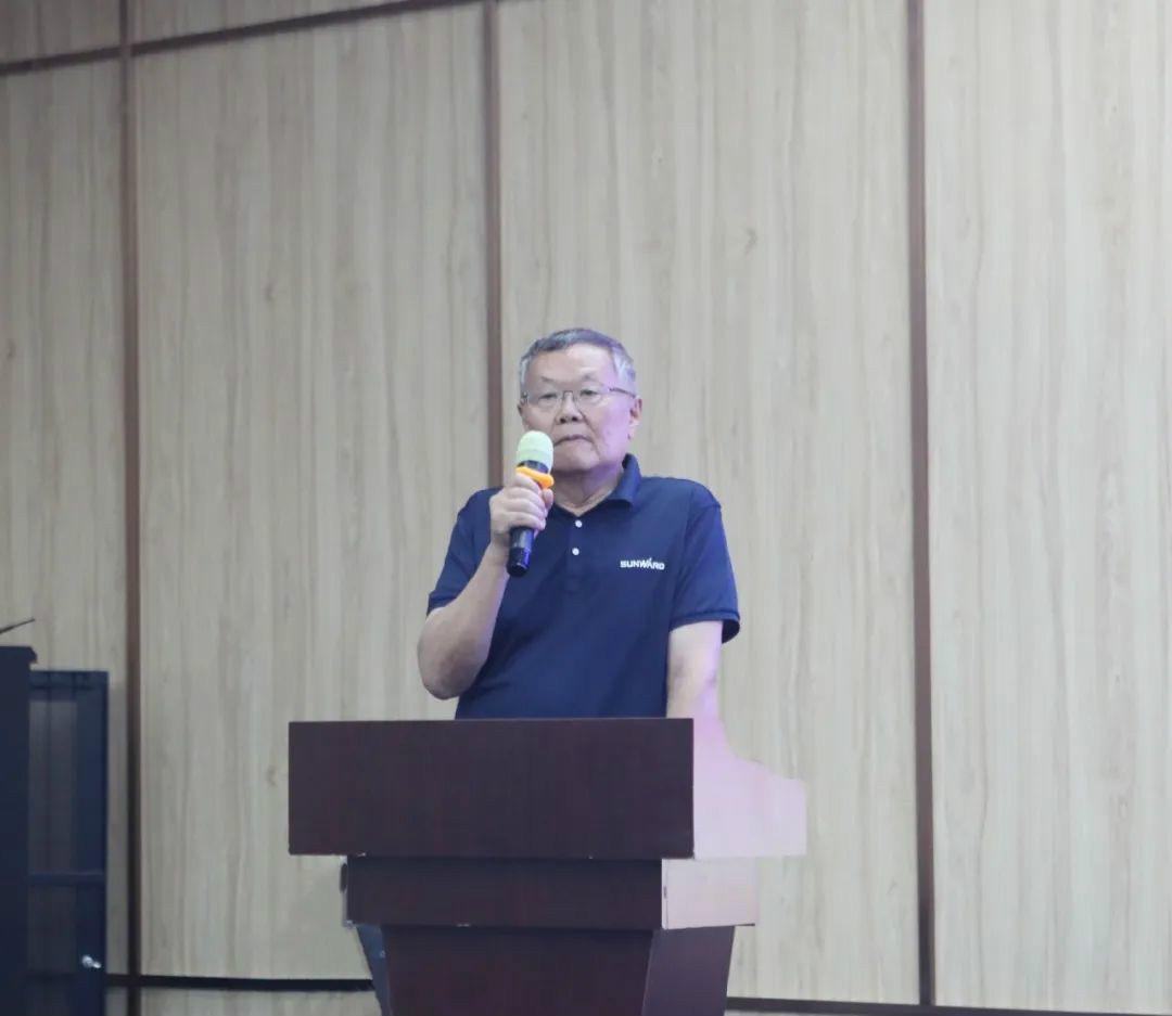 以强执行力聚焦基础能力建设 向挖掘机万台俱乐部迈进——beat365官网2020年挖掘机经销商半年度会议圆满召
