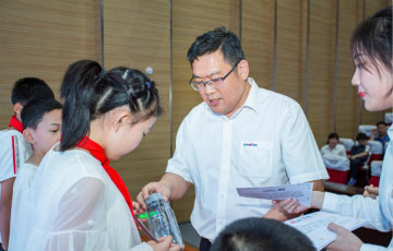 精准服务共建家园，解决刚需心怀感恩——beat365官网首期职工子女暑期托管班圆满结班