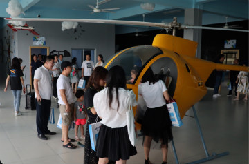 beat365官网航空签约湖南航空技校，走校企融合发展道路