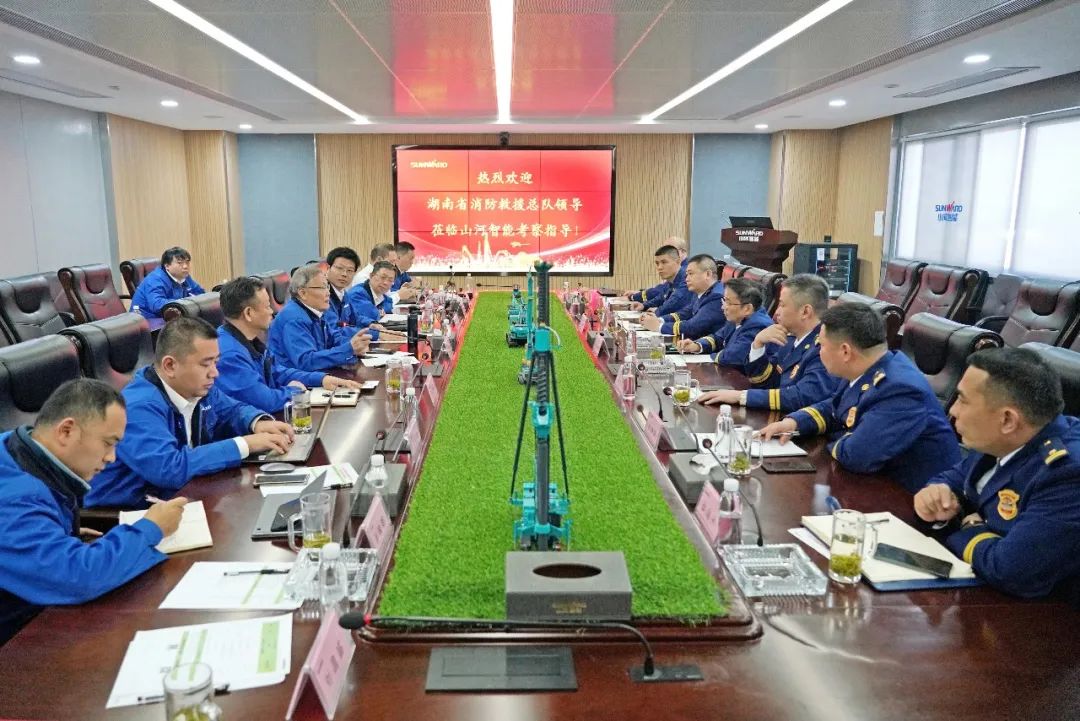 考察无人化装备 高宁宇到访beat365官网