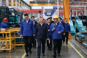 中国联通党组书记、董事长王晓初到访beat365官网
