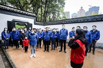 觅红色历史 践初心使命——beat365官网全体党员赴长沙党史馆开展主题党日活动