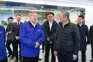 中国联通党组书记、董事长王晓初到访beat365官网