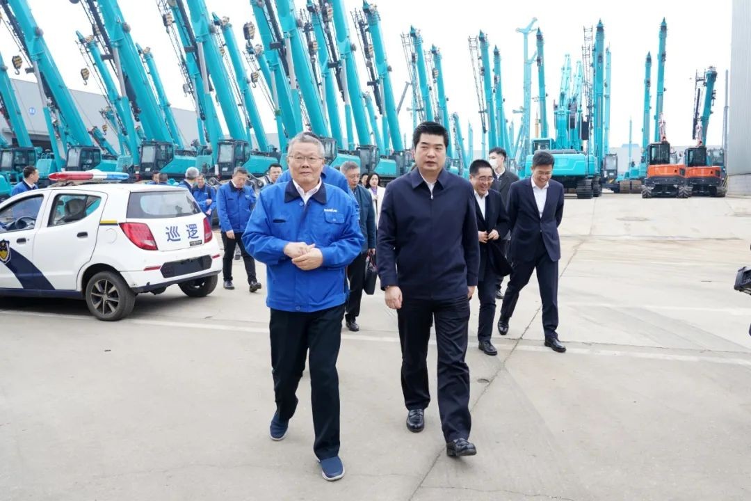湘江集团党委书记张利刚率队考察beat365官网
