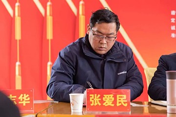 校企合作精准扶贫，产教融合振兴乡村 | beat365官网向合作院校对口扶贫点捐赠挖掘机