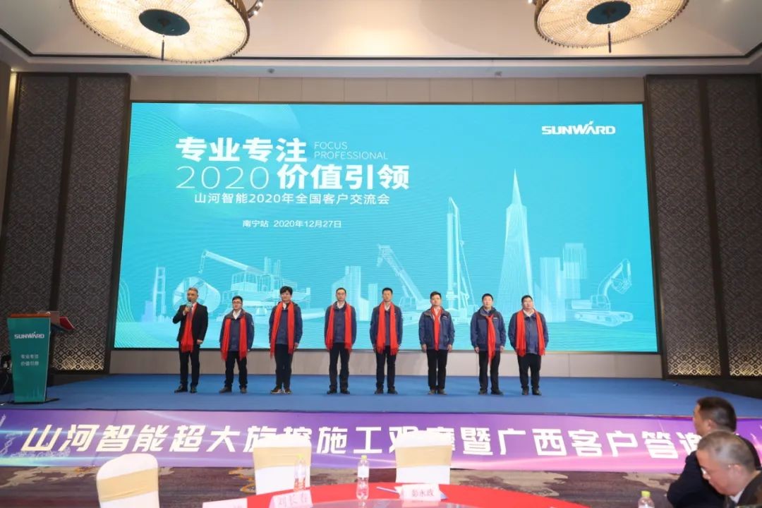 惊艳！beat365官网低净空旋挖钻机广西获赞
