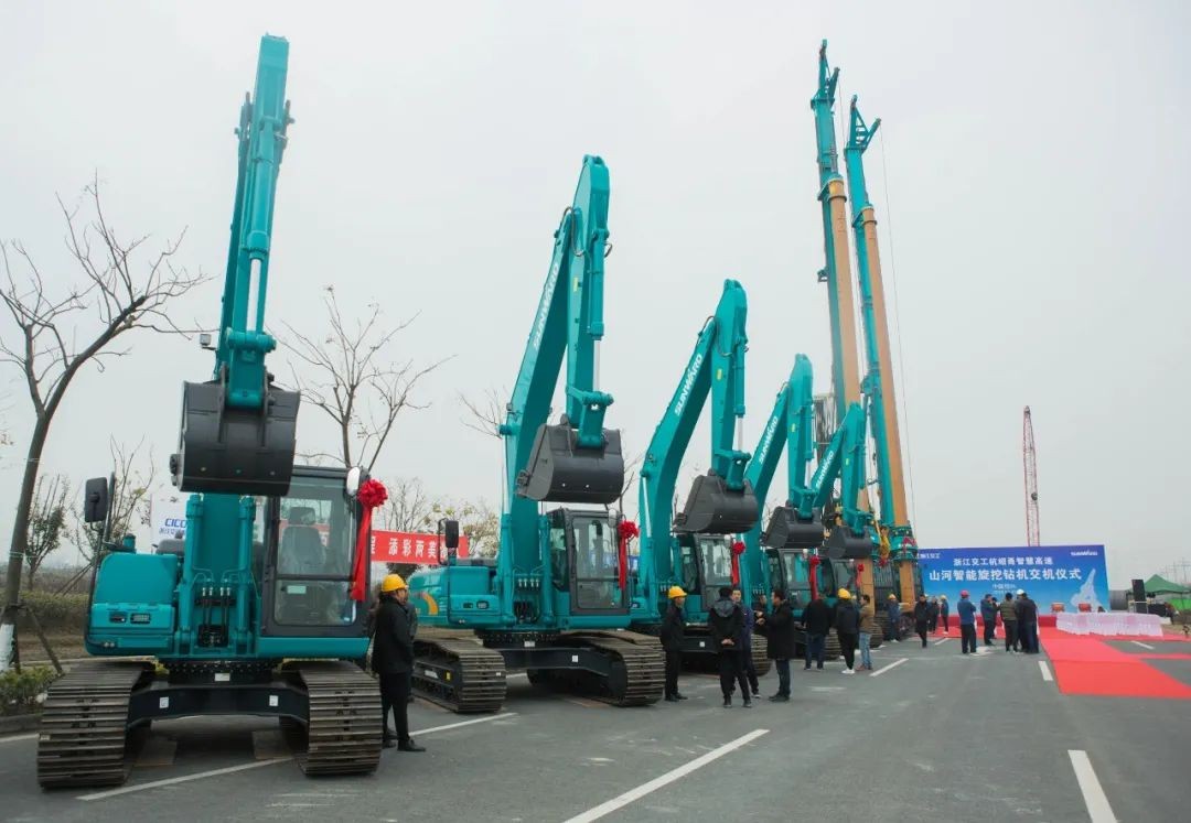 beat365官网旋挖钻机全面参建中国首条智慧高速公路