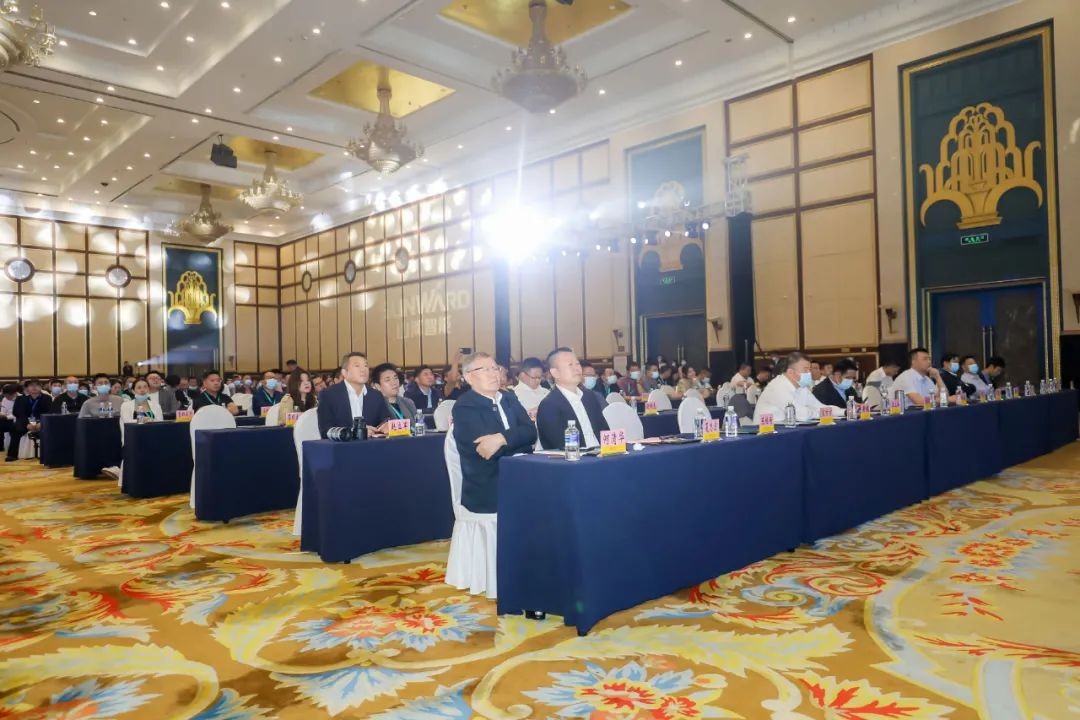 “爆品”出击！beat365官网客户交流会签约超8亿元
