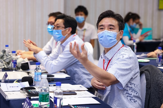 点赞！beat365官网液压混合动力挖掘机项目荣获这个优秀项目奖→