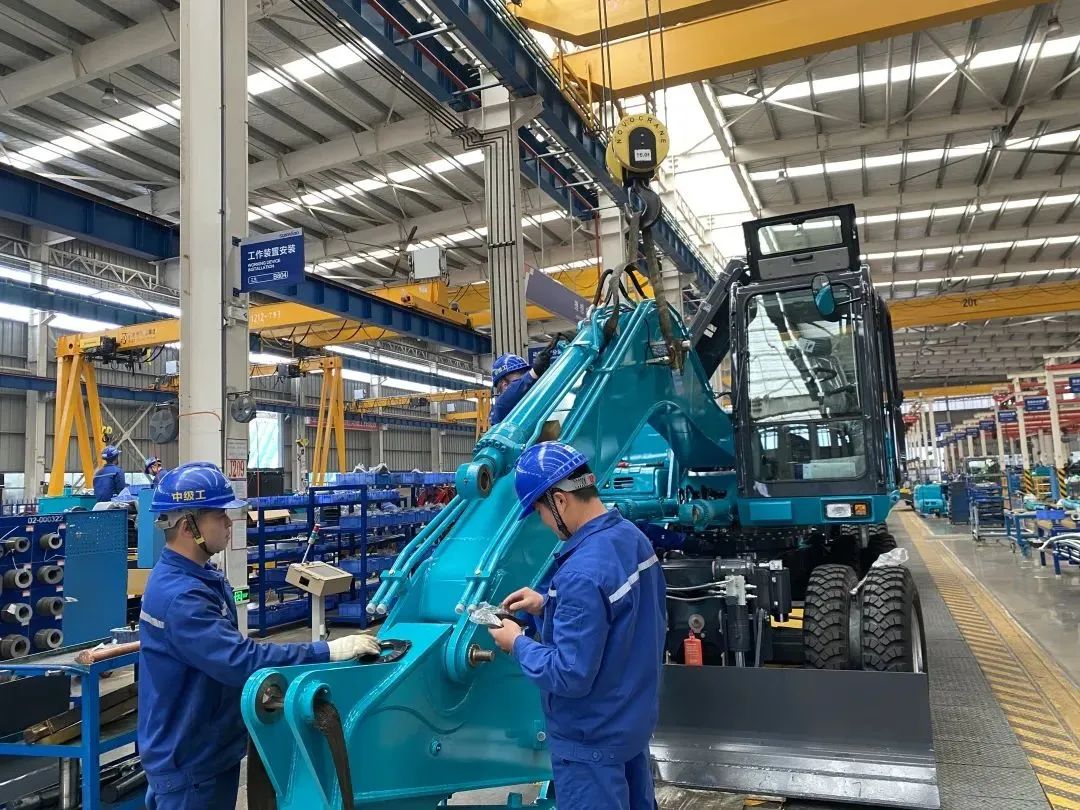 《湖南教育》：探索18年，beat365官网找到校企合作共赢的答案