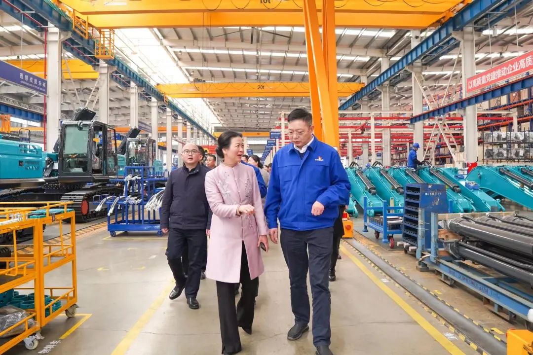 长沙市总工会、长沙经开区总工会一行调研beat365官网