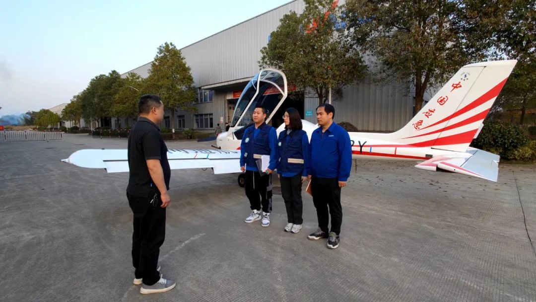 火情就是命令!湖南航空应急救援队beat365官网机组展现“beat365官网速度”