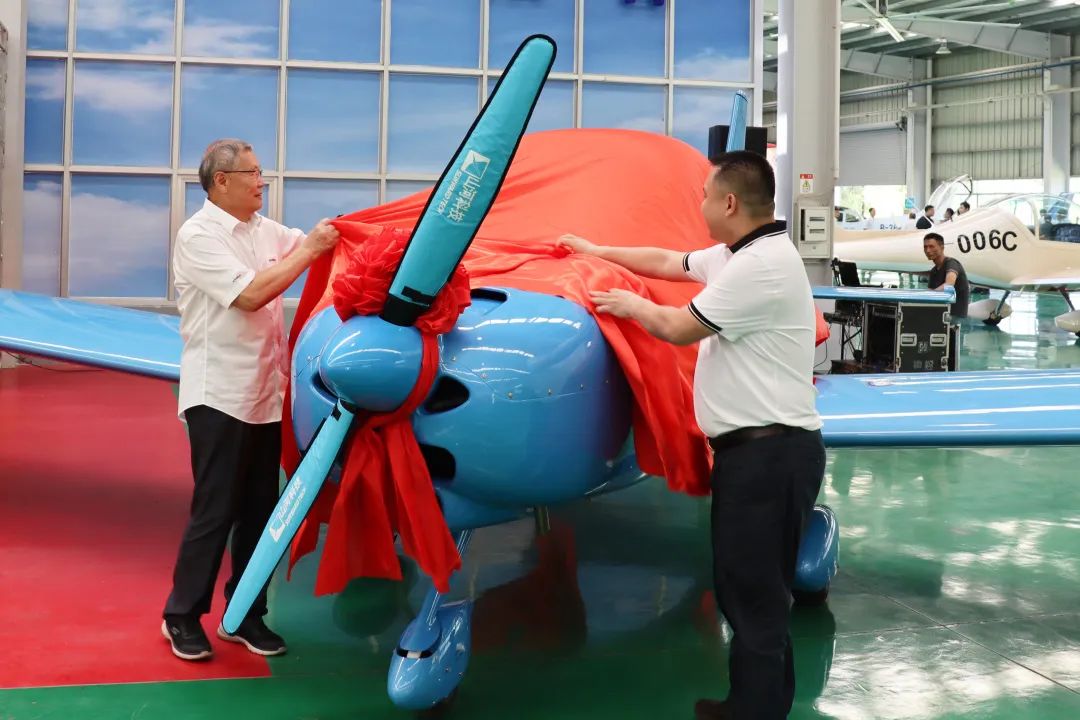 23个月交付100架!beat365官网航空第 199、200 架阿若拉飞机顺利下线交付