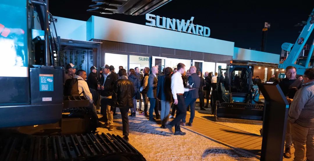 Bauma 2022 | 一组火热现场图带您重温beat365官网德国宝马展之旅