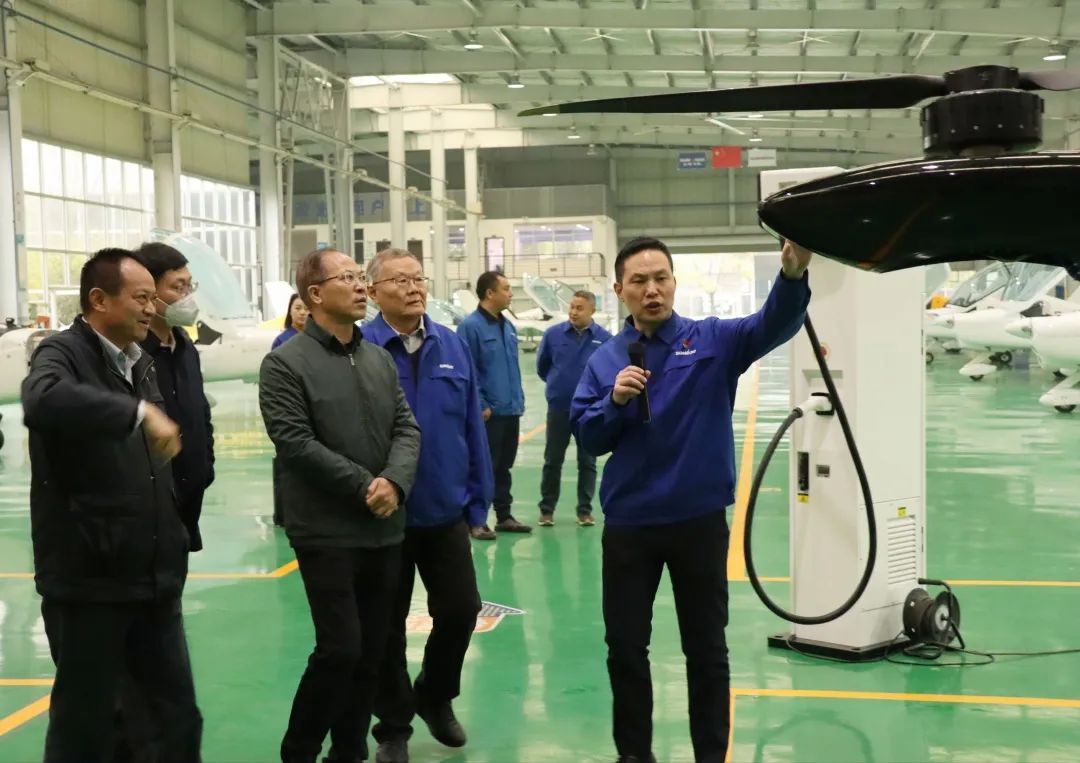 广州市国资委主任陈德俊考察beat365官网航空产业基地