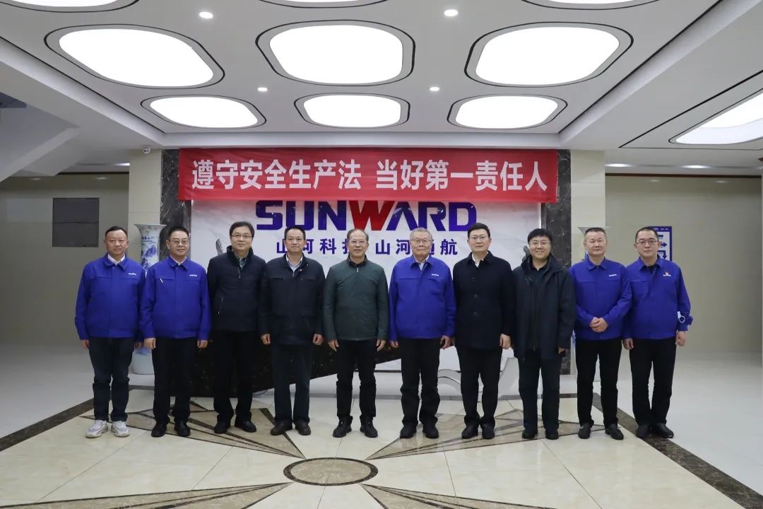 广州市国资委主任陈德俊考察beat365官网航空产业基地