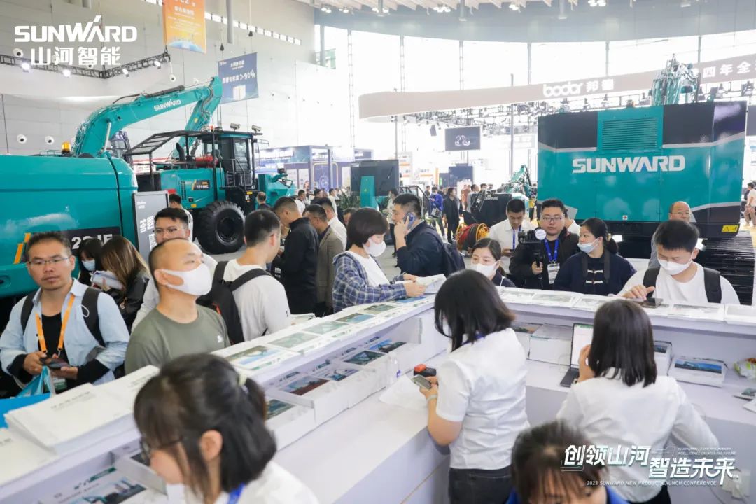 2023 CICEE | beat365官网亮相2023长沙国际工程机械展!智能化、电动化产品站C位