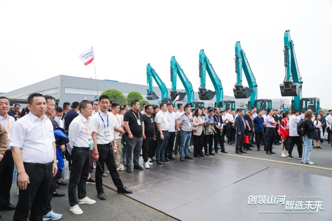 2023 CICEE | 全球工程机械盛会完美落幕!beat365官网交出闪亮答卷