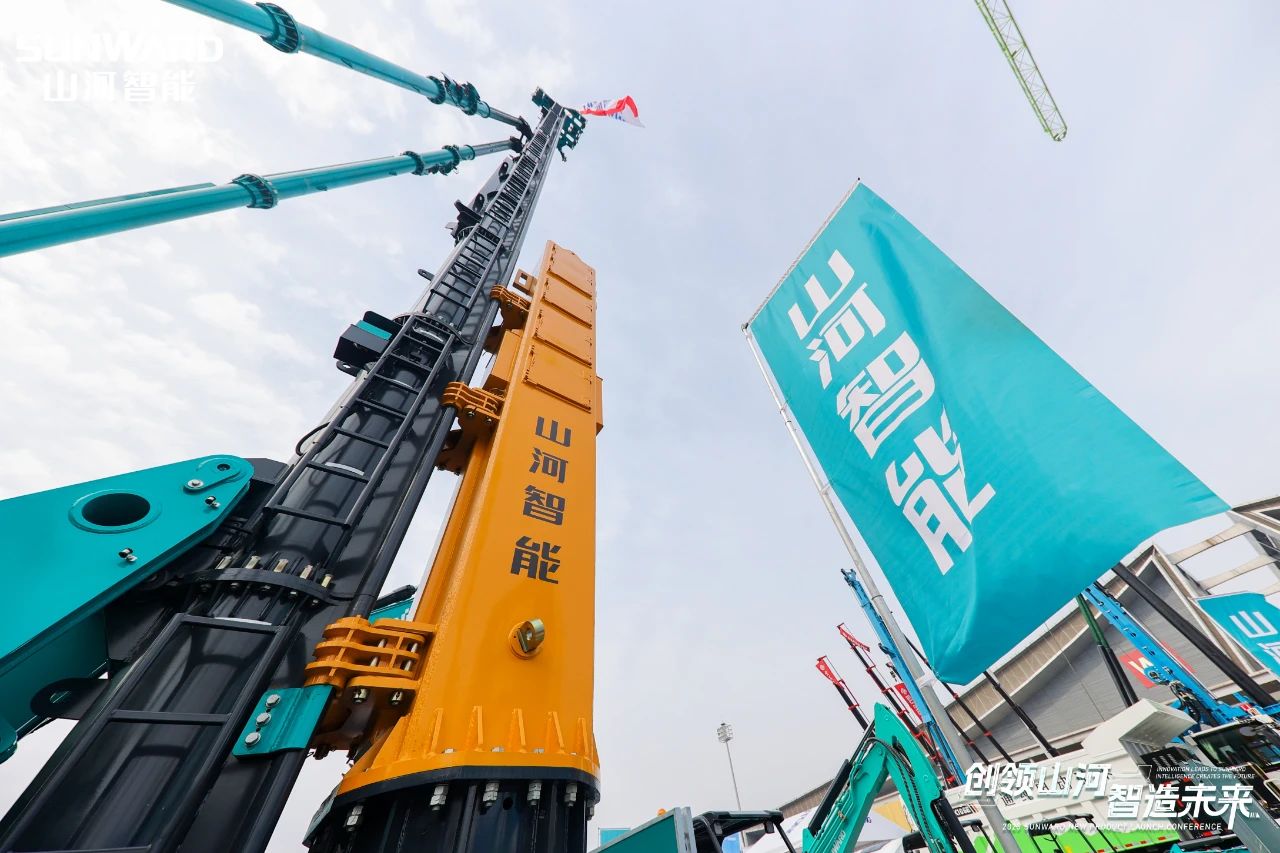 携手共建“一带一路”,beat365官网地下工程装备广受关注