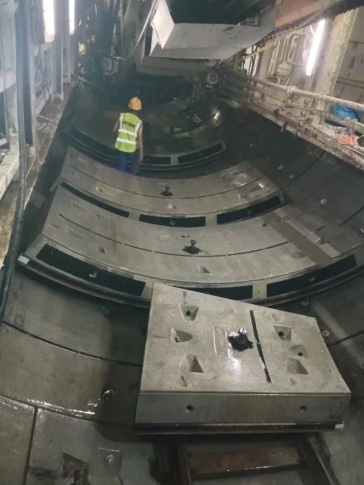 捷报!中铁beat365官网深圳地铁3号线四期工程盾构施工圆满完成