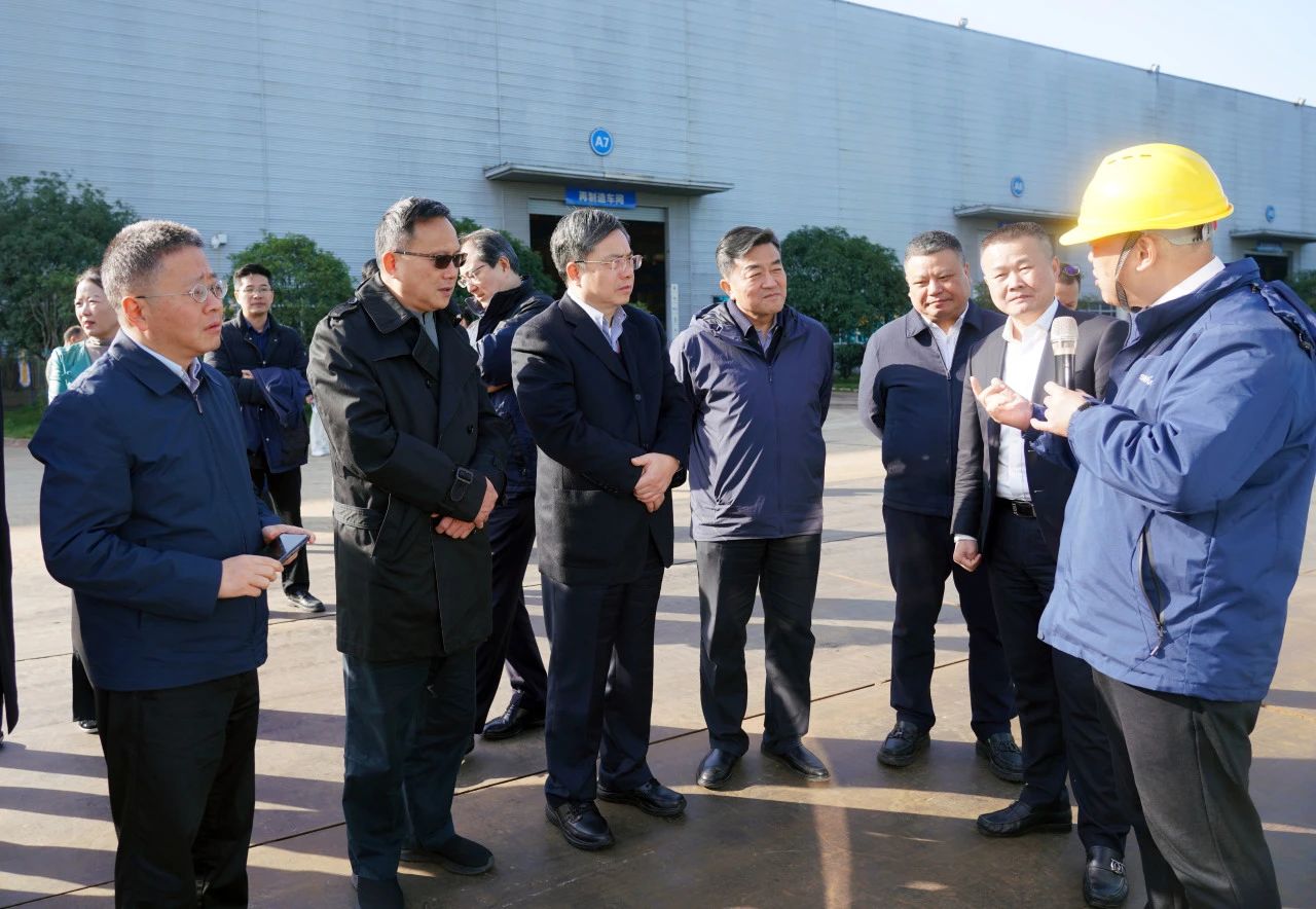 聚焦装备再制造!上海市政协副主席、党组副书记肖贵玉带队调研beat365官网