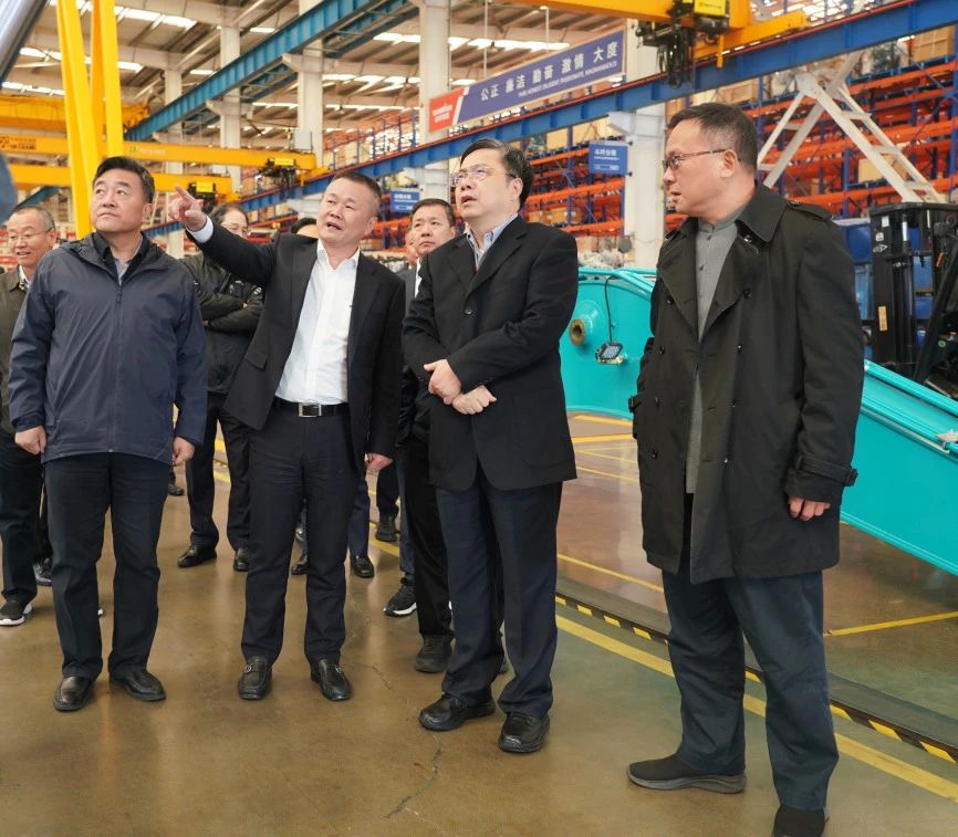 聚焦装备再制造!上海市政协副主席、党组副书记肖贵玉带队调研beat365官网