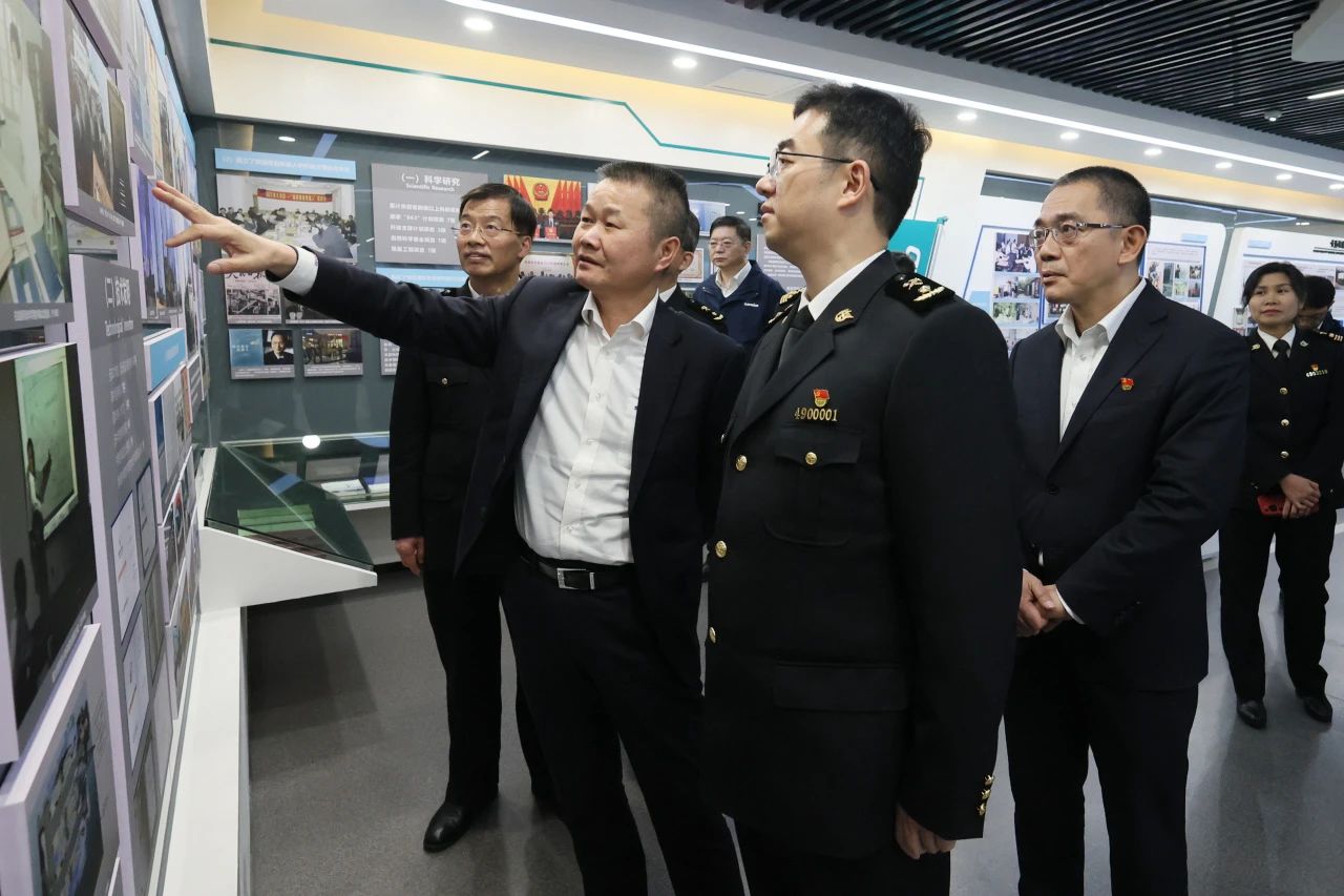 长沙海关党委书记、关长沈大为调研beat365官网