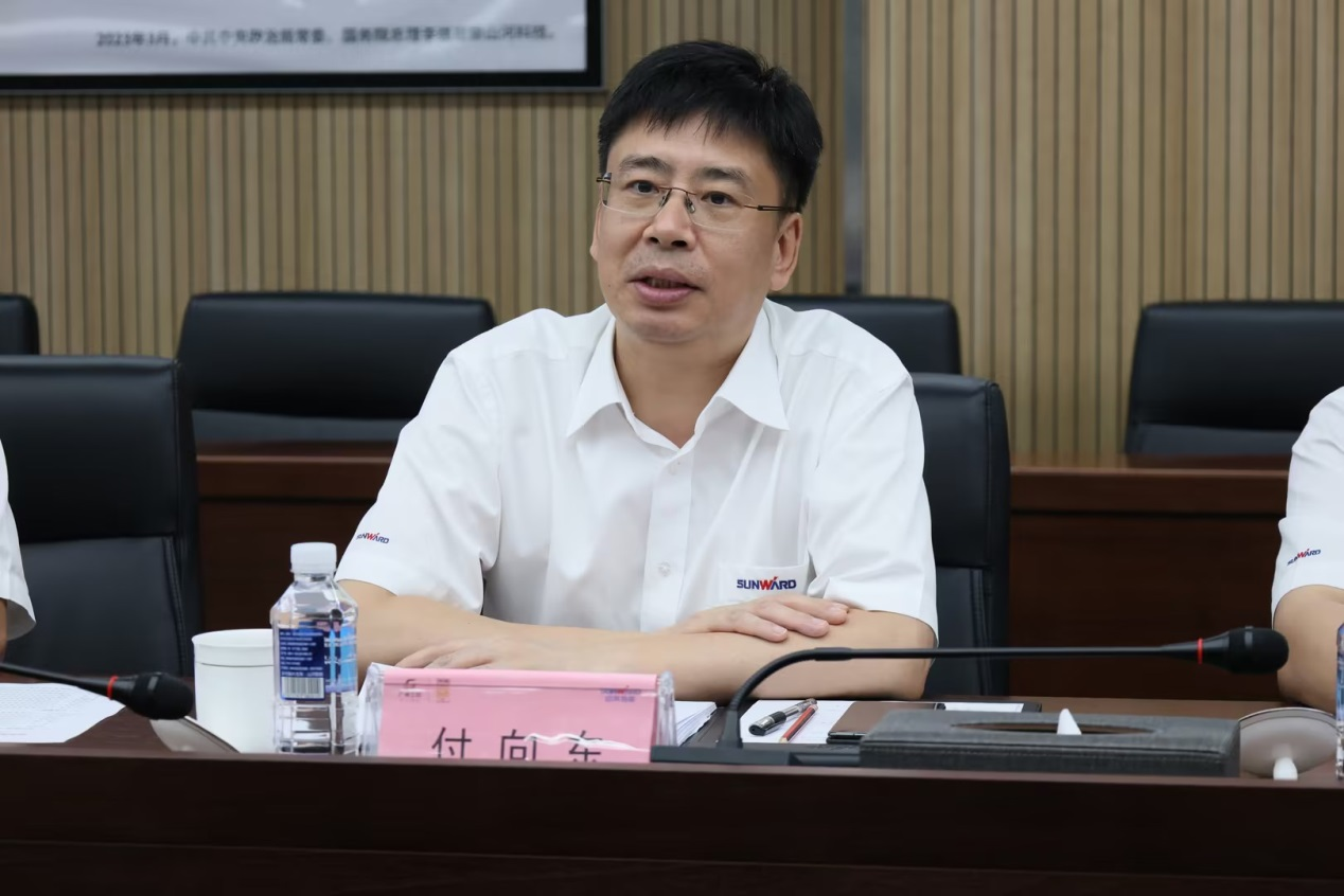 深化交流合作!广州港李明忠副总经理率队莅临beat365官网考察交流!