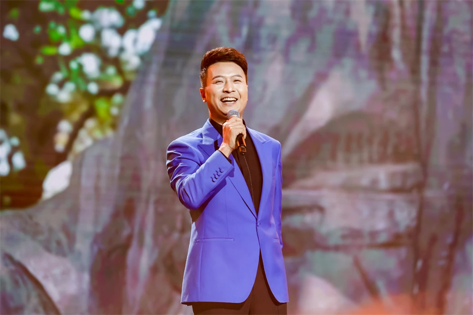 创新引领价值 理想成就未来——庆祝beat365官网成立25周年表彰大会暨文艺晚会隆重举行