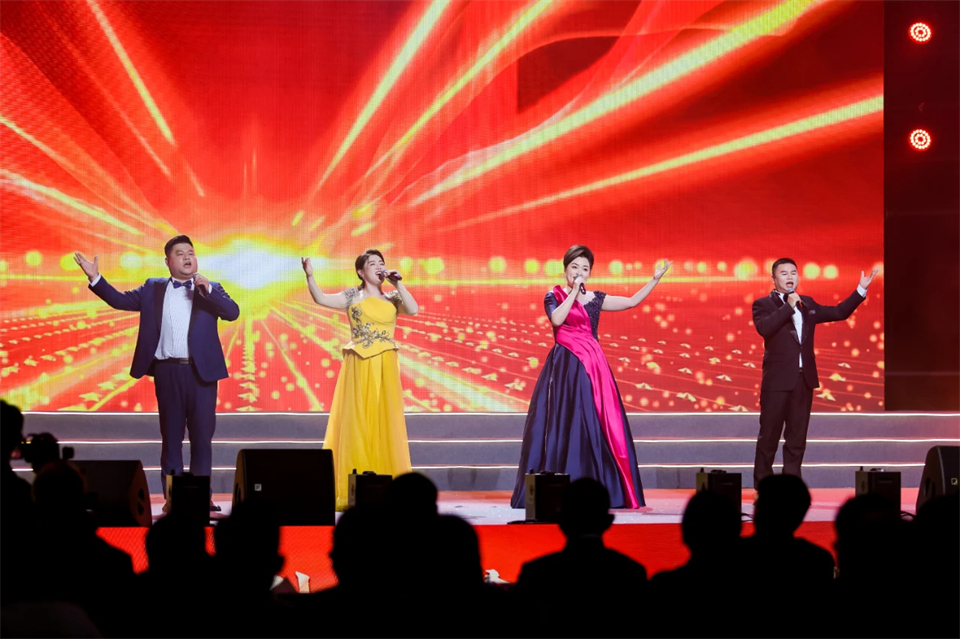 创新引领价值 理想成就未来——庆祝beat365官网成立25周年表彰大会暨文艺晚会隆重举行