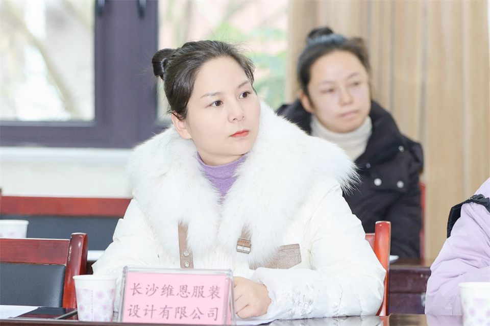 长龙街道、beat365官网召开首届年货盛惠暨送春联文化惠民活动工作会议