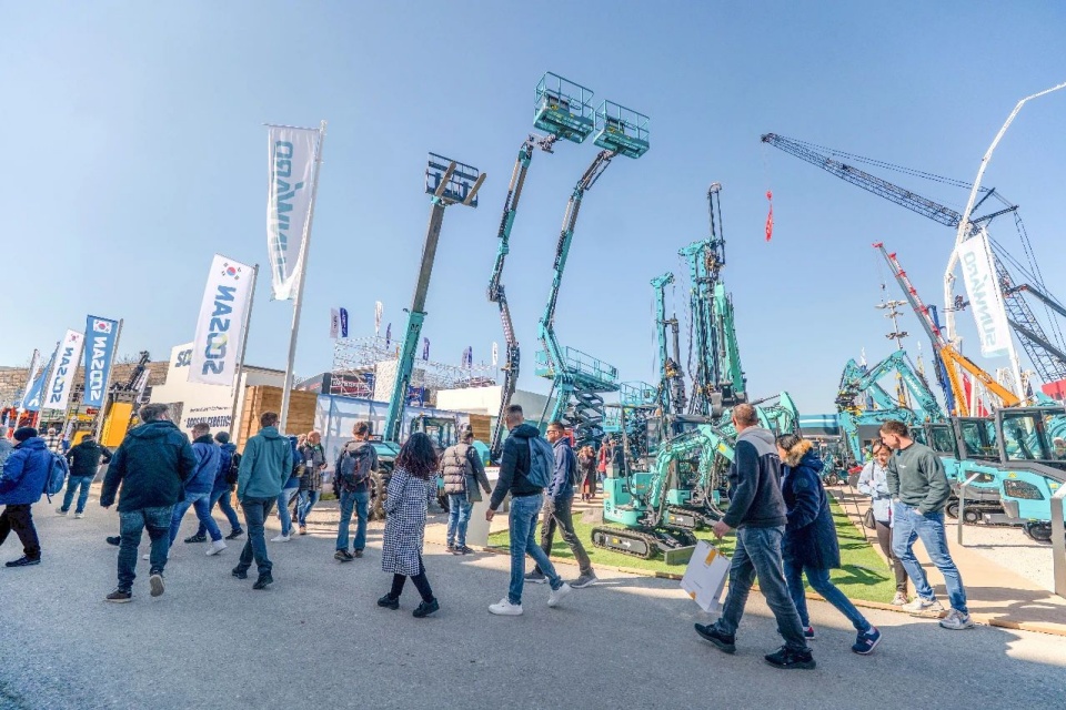 Bauma 2025 | 聚焦2025德国宝马展，探索beat365官网的创新设备与可持续解决方案