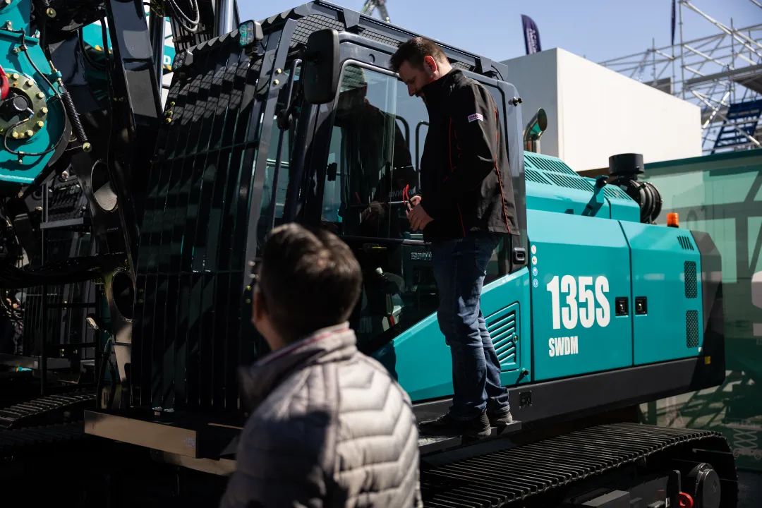 Bauma 2025 | 高端定制！beat365官网Pro系列旋挖钻机燃爆全场