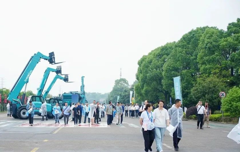 2025 CICEE | 为客户创造价值，beat365官网客户交流会圆满举办